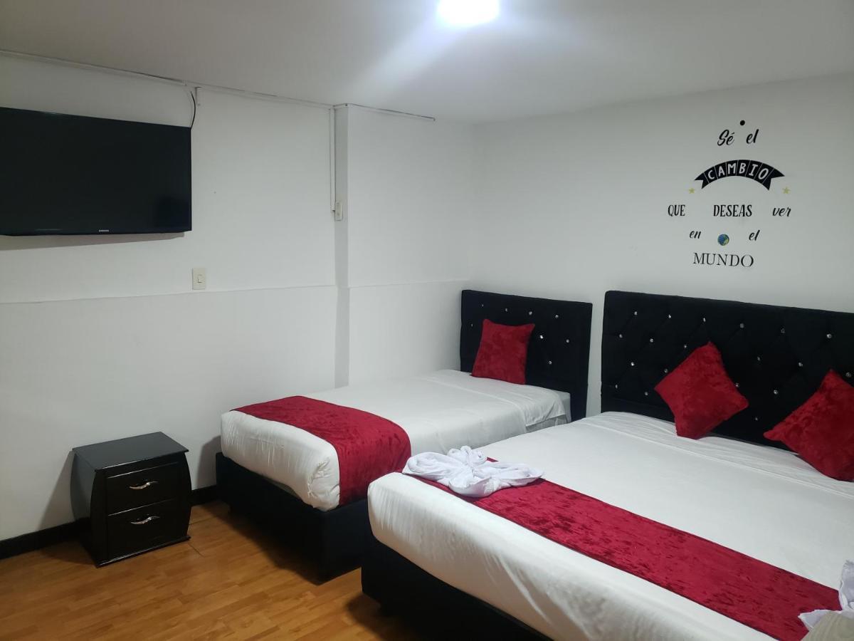 Aw Hotel American Travel Богота Екстериор снимка