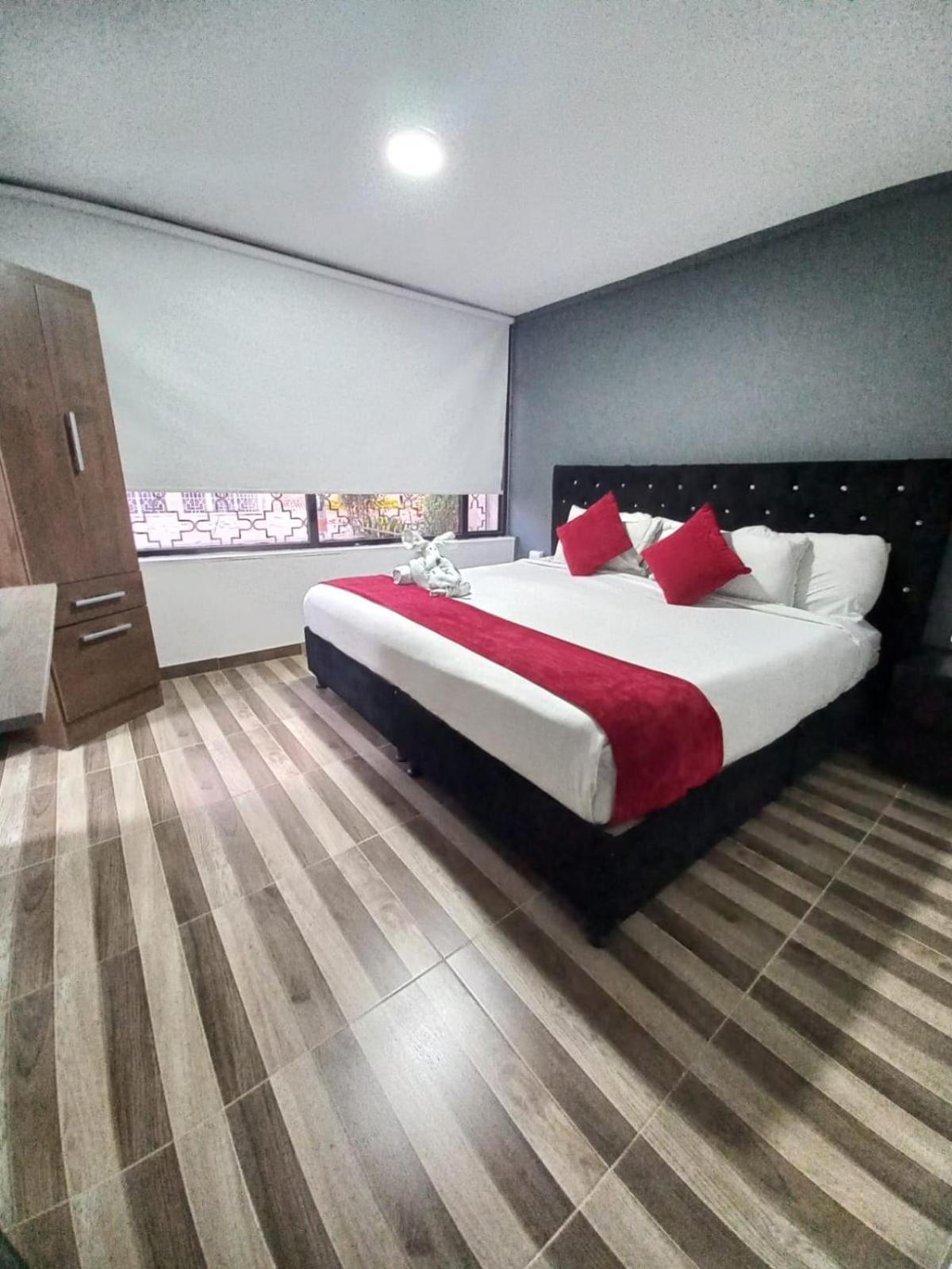 Aw Hotel American Travel Богота Екстериор снимка